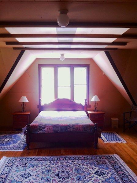 Unusual walls and ceilings in the large master bedroom